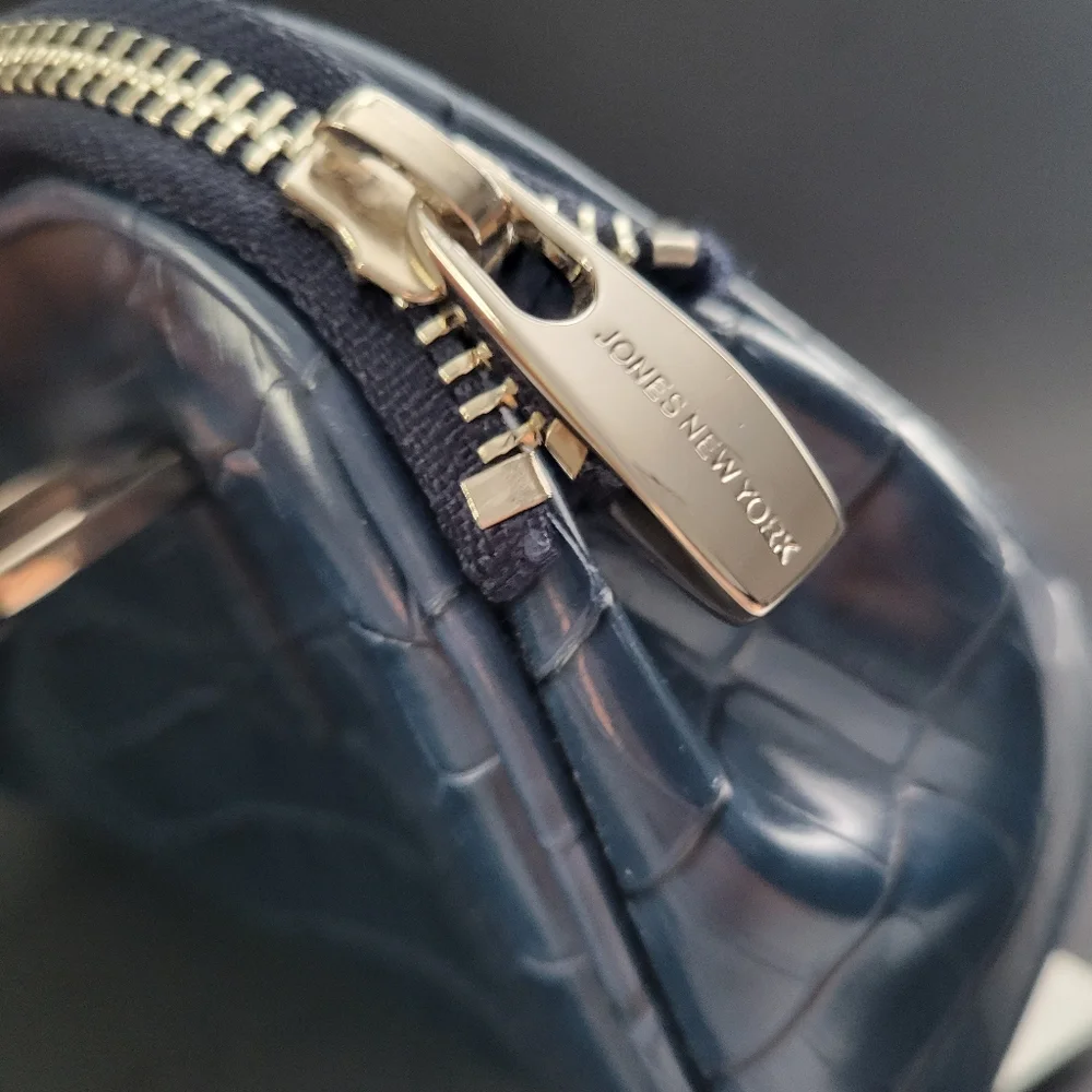 Jones New York Navy Croc handbag - Picture 2 of 6